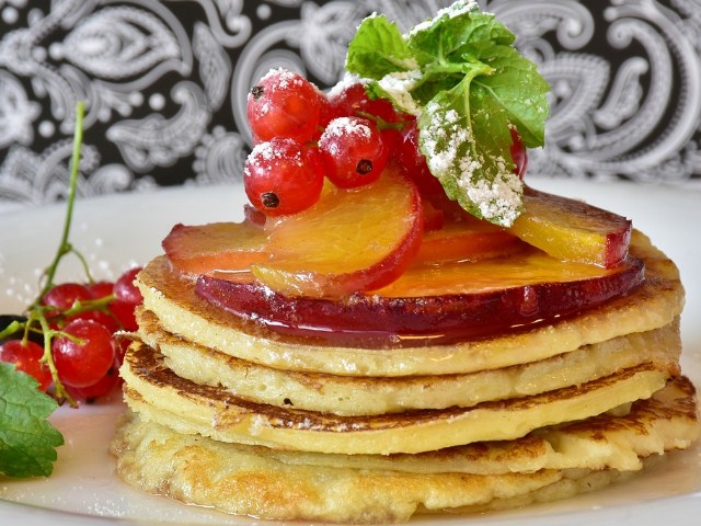 Pancakes με φρούτα του δάσους